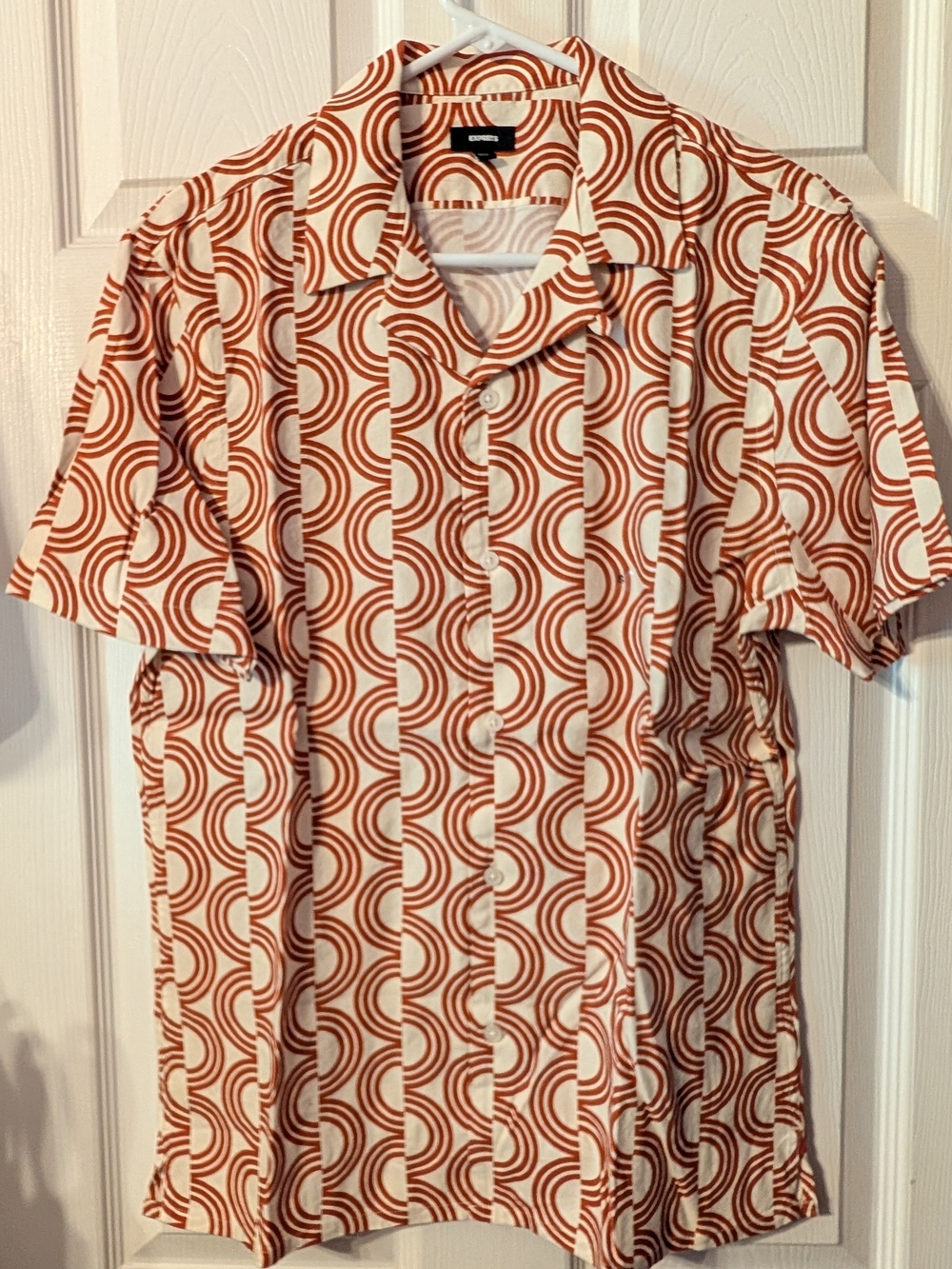 Express Short-Sleeve Button-Down Shirt - Rust and White Retro Circles
